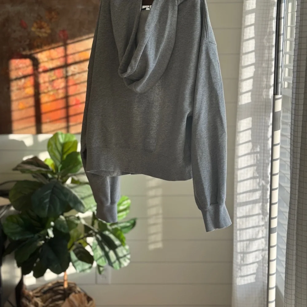 Old Navy Heather Gray Full-Zip Hoodie - Picture 6 of 8